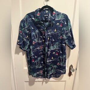 Lands End men’s linen short sleeved button down